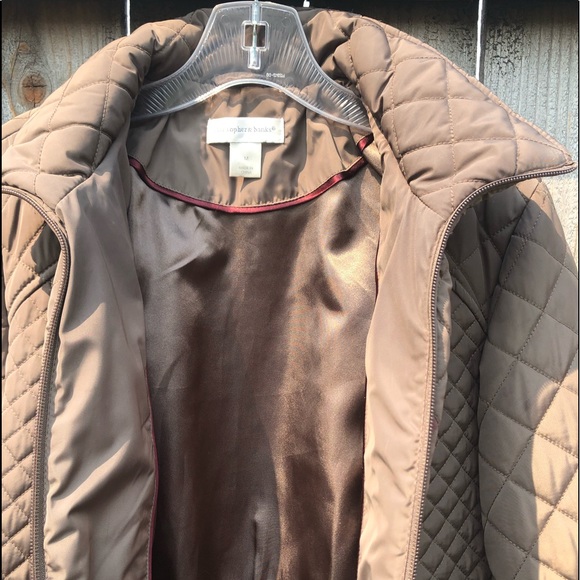 This Fitted Like New Puff Jacket - Picture 6 of 7